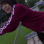 青空の下でクンニされる茶髪美女！