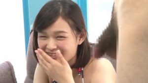 笑顔が可愛い水着お姉さんといちゃラブエッチ！