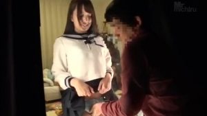 お触り自由の淫乱JKとのエッチを盗撮しました