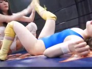 美女二人がレオタードでキャットファイト！脱がせてイカせ合いのガチファイト！