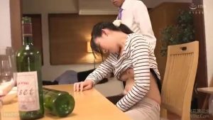泥酔した人妻を睡眠姦w