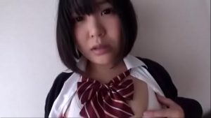 爆乳パイパンJKがマシュマロおっぱい揺らしてガチ中出し性交！