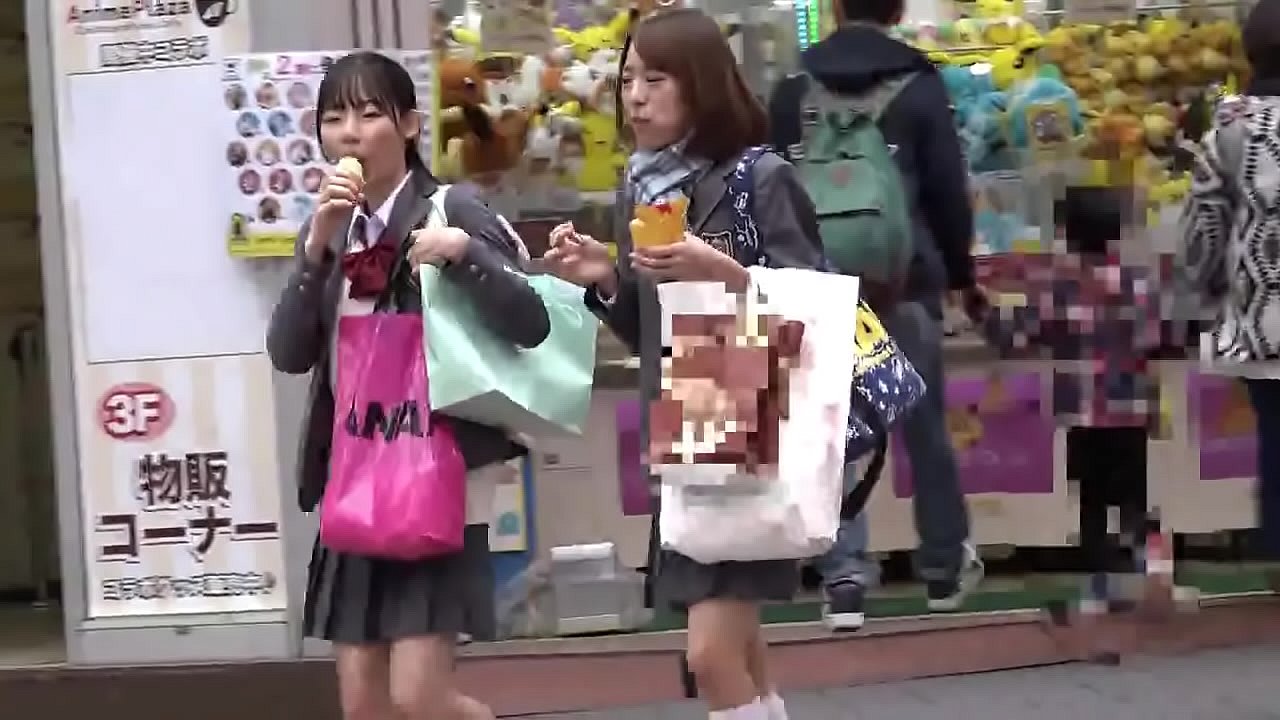 「えっホントにTV？」修学旅行中のJKに番組の取材と騙してハメちゃう