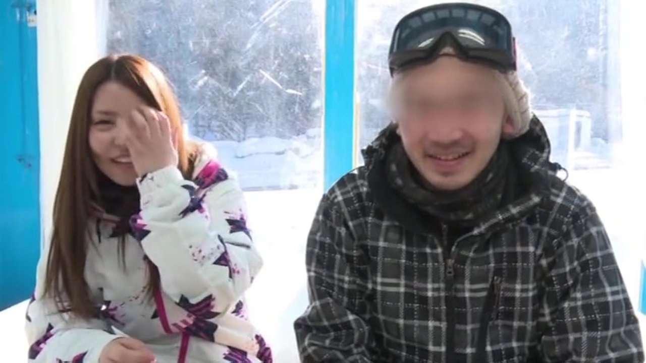 スノボデートに来ている美男美女カップル！MM号で彼女さんを犯しちゃう♡