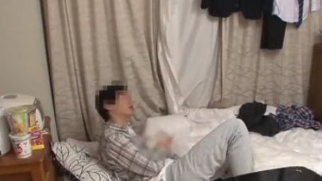 美乳OLお姉さんのピチピチのアソコに中出し！