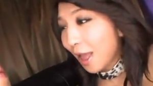 チンポ狂いの美女が在籍するセクキャバがヤバい！プロ顔負け最高の舌テク♡