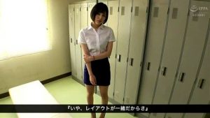 声が出せない場面で女友だちにこっそりエッチ誘って中出しSEX！