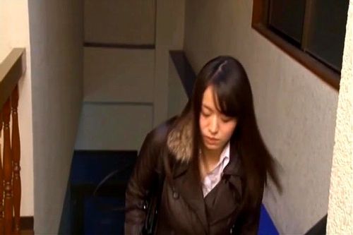 縛られた爆乳花嫁が他人のチンポでウエディングドレスを汚される！