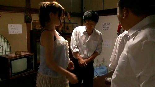大家族の爆乳ギャルママが息子たちの朝から晩まで性欲処理！