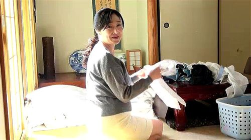 還暦間近の爆乳熟女が若い勃起チンポに発情して寝取られSEX！