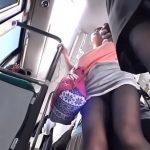 色っぽい体つきの美女の痴漢される姿！