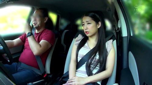 黒髪ロングのきらびやかな美女と性行為！