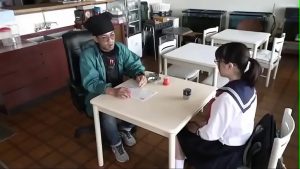 熱心なフェラで玉舐めもする美女がいやらしすぎて股間に響きまくる