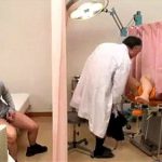 定期検診できた夫婦が変態看護師と医者とまさかのスワッピング！