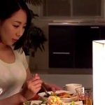 一時的に預かって友達の息子に欲情！巨乳人妻が我慢できず襲っちゃう！