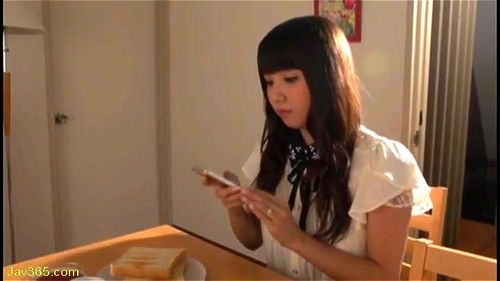 エッチな幻覚を見せる脳波操作で発情する美少女w