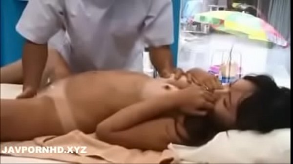 真面目そうな爆乳美女にMM号でハメたら超エロすぎた