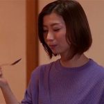 美人巨乳人妻が息子の同級生チンポに堕とされて汗だくSEX