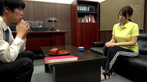 ムチムチの体育美教師が学校の権力に逆らったら校長に中出しされちゃったｗ