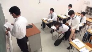 授業中にSEXをするツインテールの変態女子生徒！