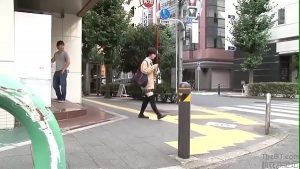 ゲーセンにいるJKに目をつけてしこたまえっち！