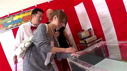 熱湯ローション風呂でギャルが耐えきれずレイプされちゃう！