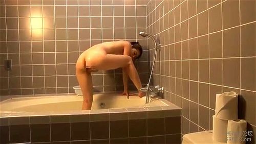 熟れた身体がエロすぎる母親に我慢できなくて本能全開でセックス！