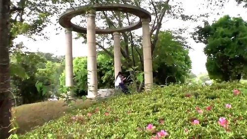 パイパン田舎娘を野外で泣きじゃくりながら強制レイプ！