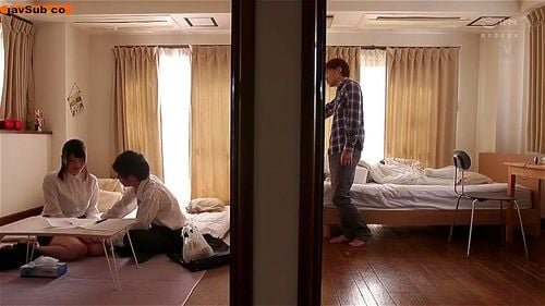 兄貴の彼女がいやらしくてたまらないので我慢できずNTRセックス