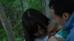 田舎の女子高生たちを学校裏でハメて盗撮しまくり！