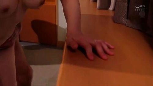 憧れの美人上司と手違いで相部屋になって朝までヌキまくり！