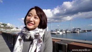 ハリのあるお肌の若妻が可愛くはしたない姿でエッチ！