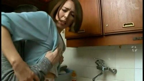 SEXだけは一流の変態息子が母親を襲って性欲処理の肉便器にするww