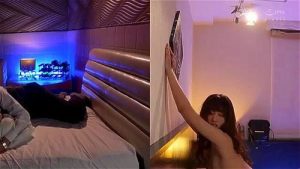 壁の向こう側で自慢の妻が寝取られ他人棒でイカサレまくり！