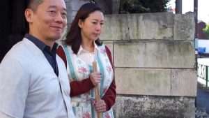 家計が苦しい巨乳人妻がお金のために変態親父と体の関係を持ち続ける！