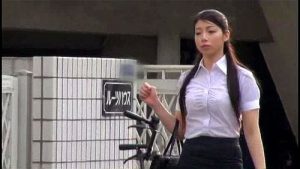 【おすすめ】となりに住む美人お姉さんは誘ってきてイッちゃう男性器