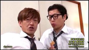 息子の同級生に襲われるも快楽に目覚めてしまうスタイル抜群お母さん