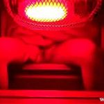 こたつの中でこっそりトロトロマンコをいじる変態人妻！