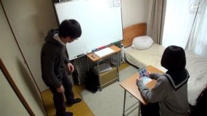 変態家庭教師が教え子たちに体操着を着させてお互い合意の着衣エッチ！