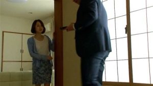 ショートヘアの美人妻と止まらない濃密変態プレイ！