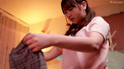 誰とでもヤる淫乱美巨乳痴女が他人チンポで喘ぎ狂う！