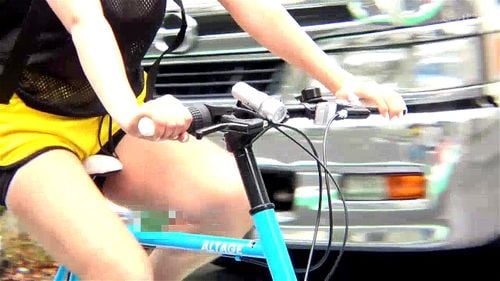 あの有名な出○館のデリヘルver！スポーティな体型の娘を自宅に派遣！