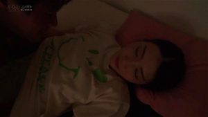 友達の旦那を逆NTR！朝から汗だくイチャラブSEX！