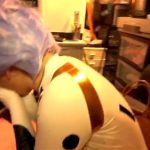 爆乳コスプレイヤーが撮影中にカメラマンとガチ中出し