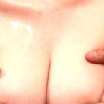 巨乳若妻がヨガレッスン中に愛液まみれに！トレーナーのチンポでイキ狂う！