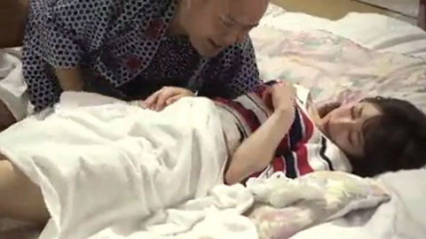 町内会のまつりで手伝いしていただけなのにNTRちゃった若妻