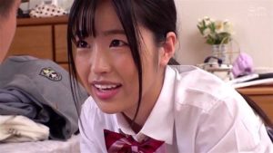 まだ垢抜けない顔のピチピチJKが体で大人を学ぶ！